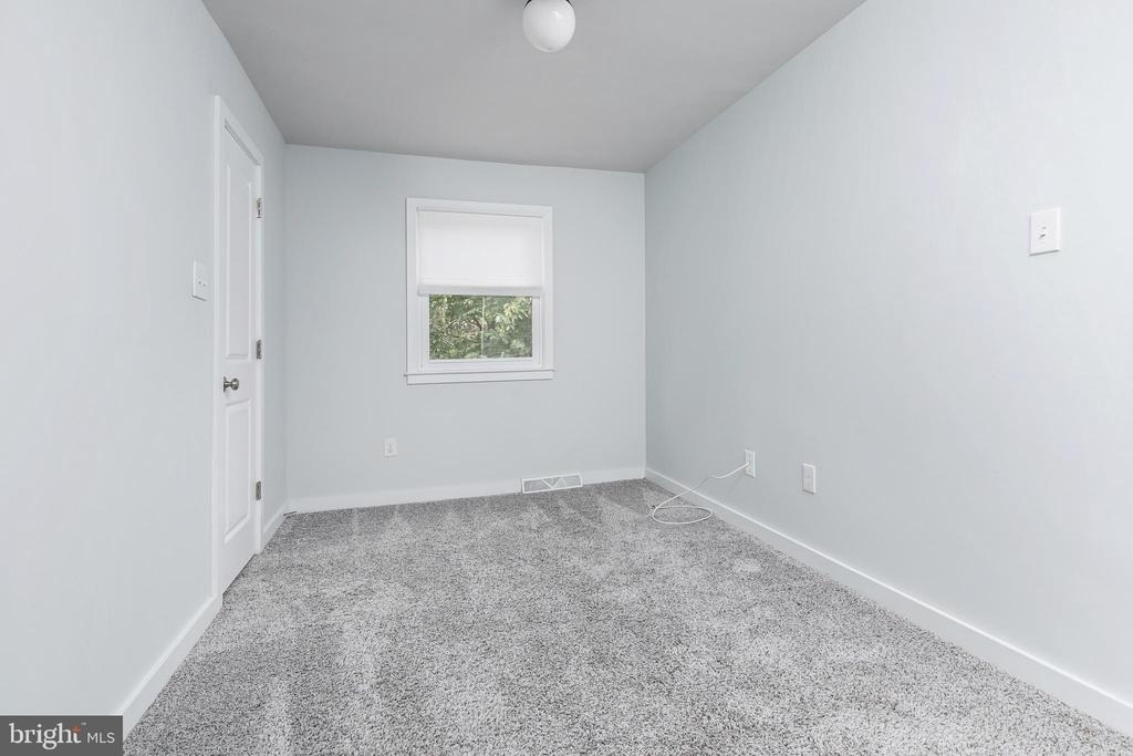 115 Greenvale Court - Photo 7