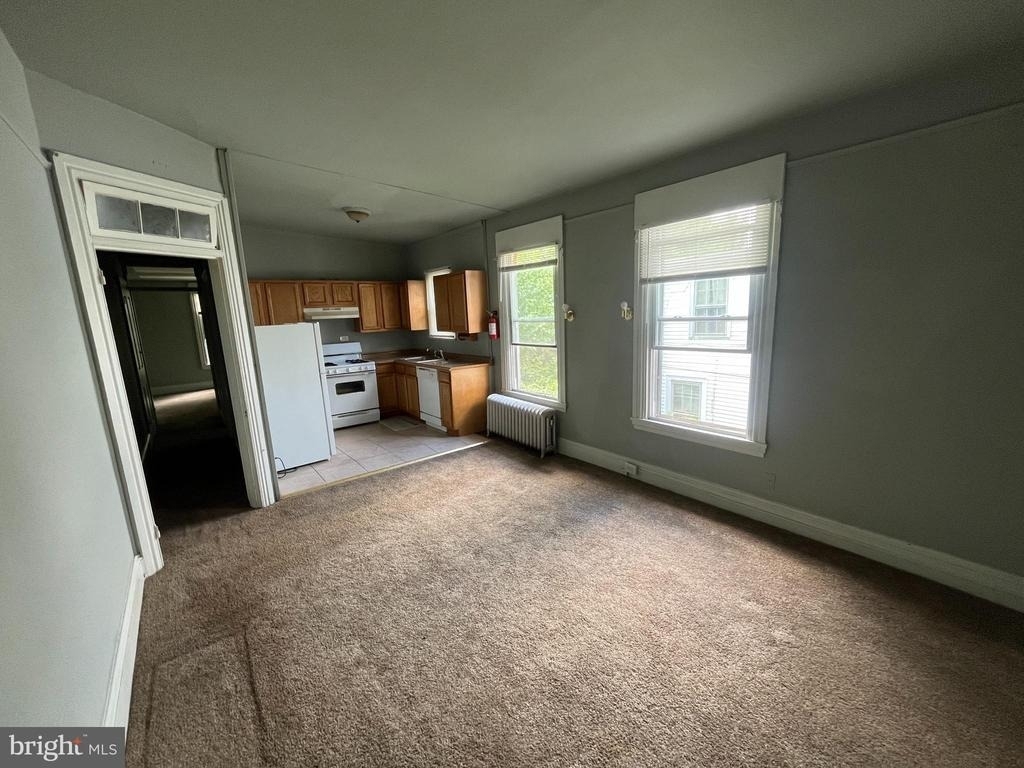 112 Garden Street - Photo 1