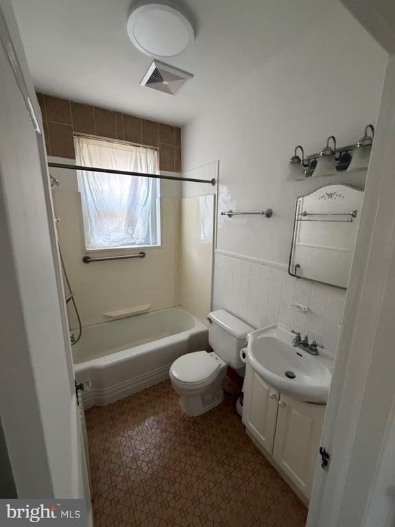 109 E Main Street - Photo 7