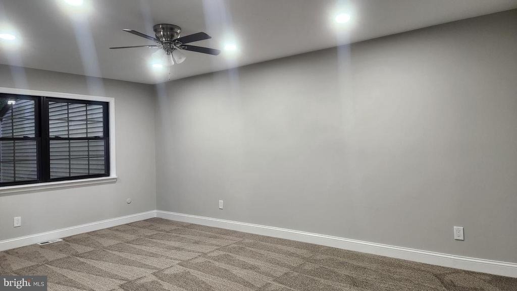 4 Meadowside Court - Photo 12