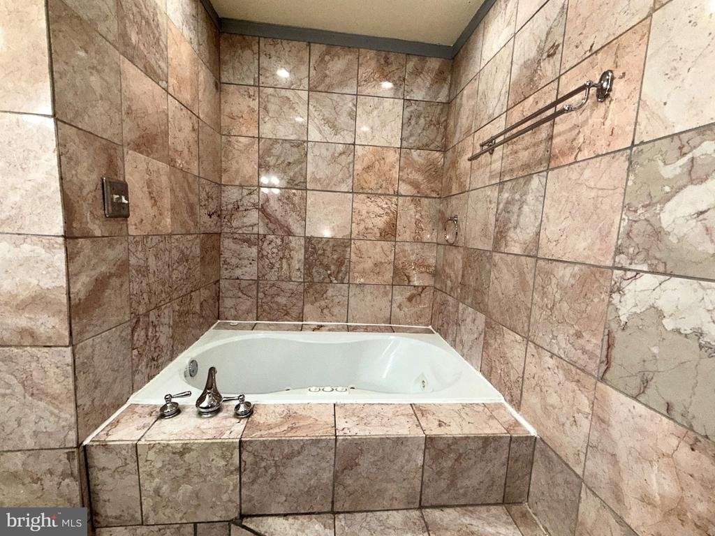 10108 Campus Way S - Photo 10