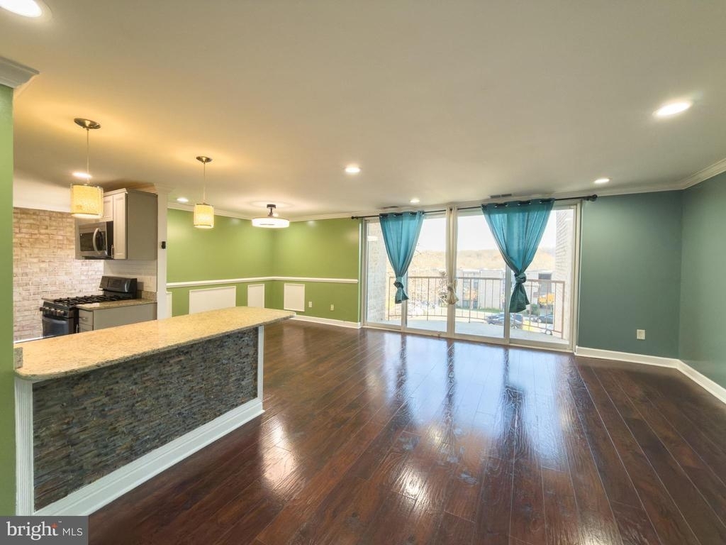 3327 Huntley Square Drive - Photo 7