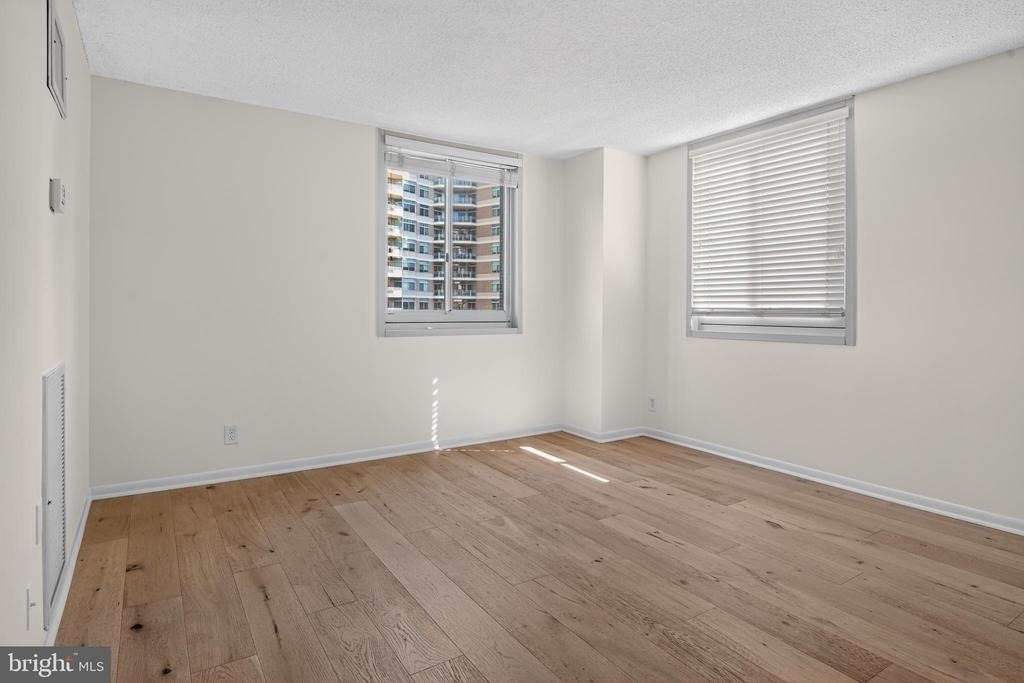 4601 Park Avenue N - Photo 12