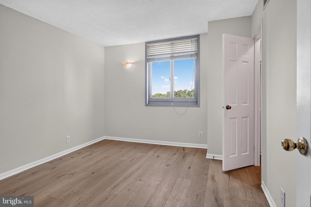 4601 Park Avenue N - Photo 10
