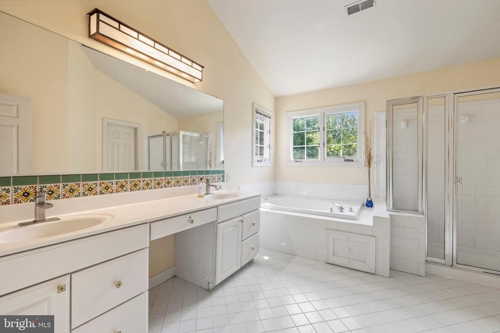 14204 Cervantes Avenue - Photo 21