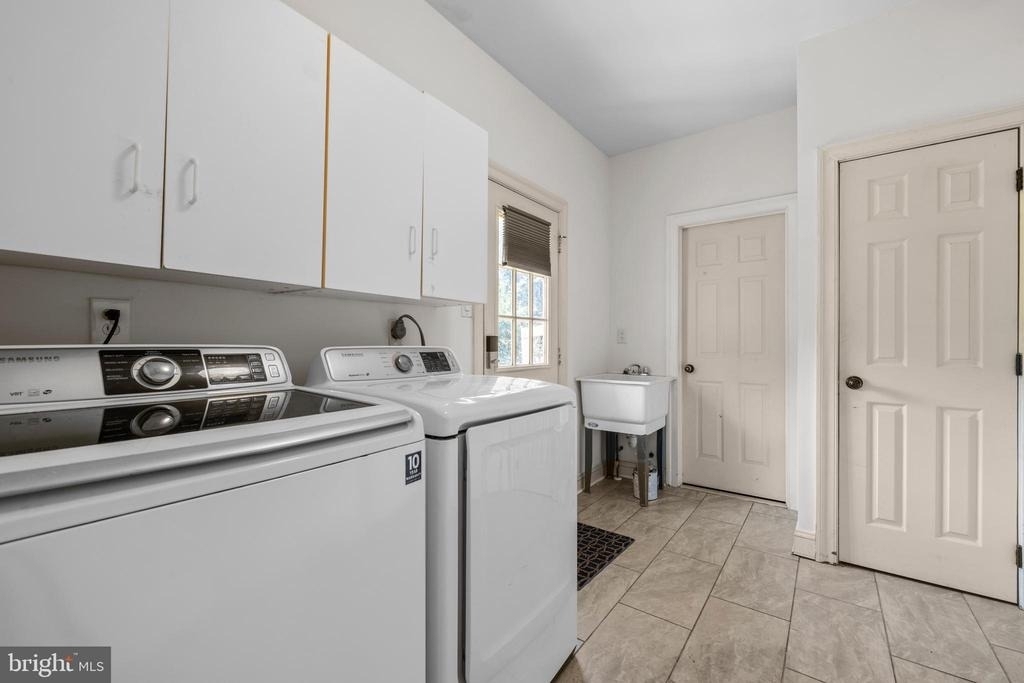 14204 Cervantes Avenue - Photo 7