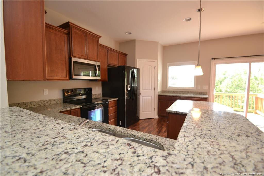208 Irving Way - Photo 16