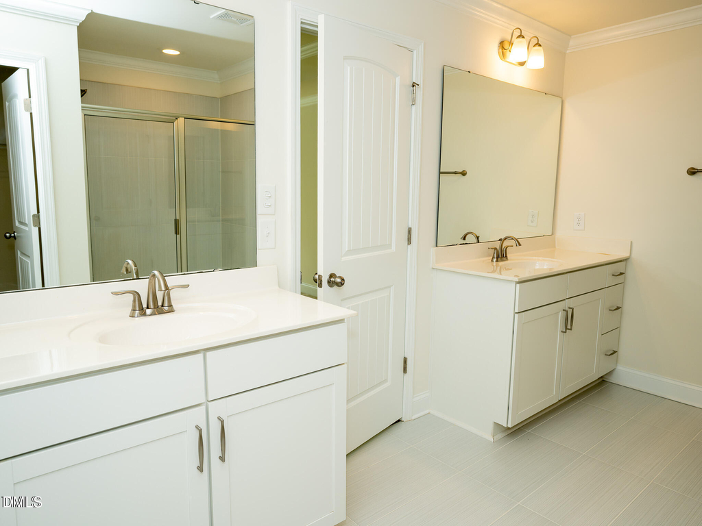 647 Newlyn Drive - Photo 38