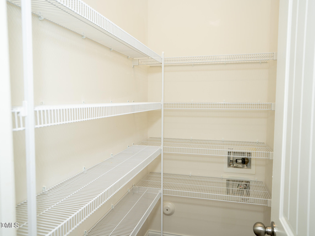 647 Newlyn Drive - Photo 19