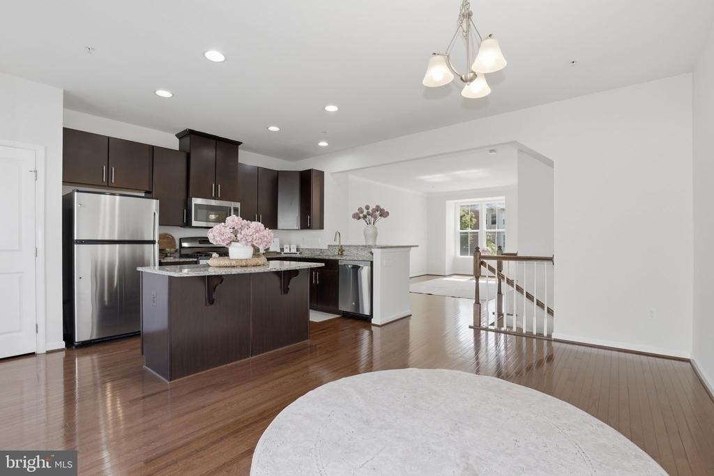 3550 Sprigg Street S - Photo 6