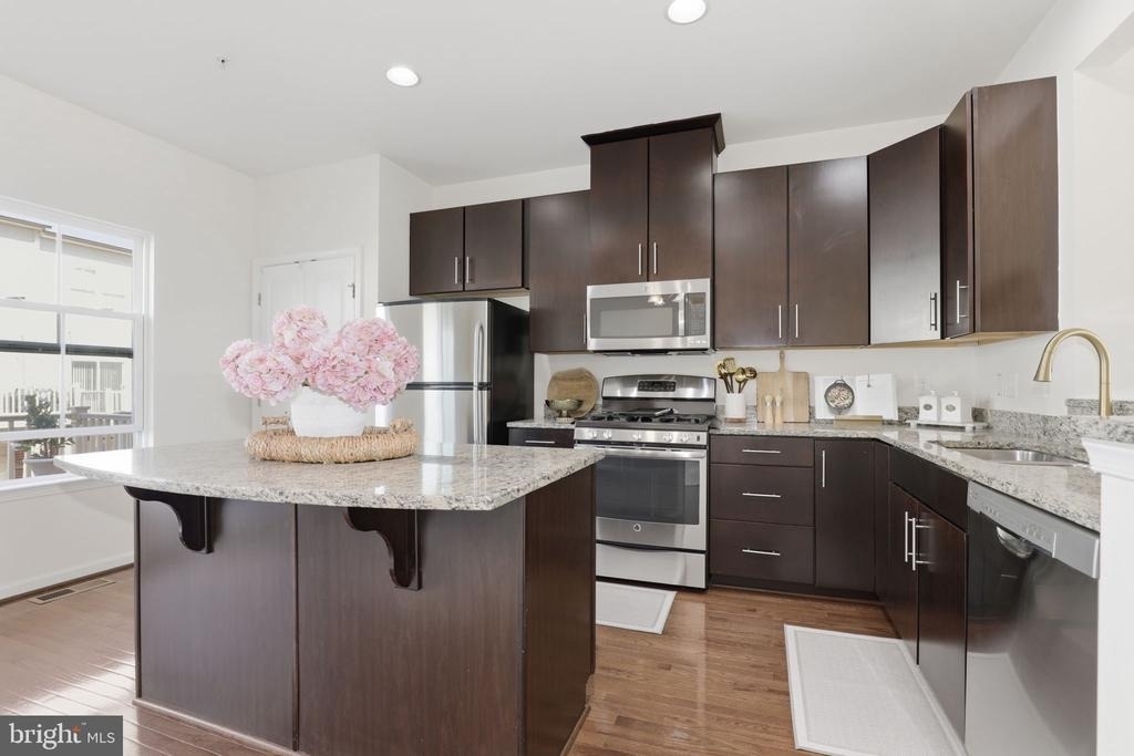 3550 Sprigg Street S - Photo 9