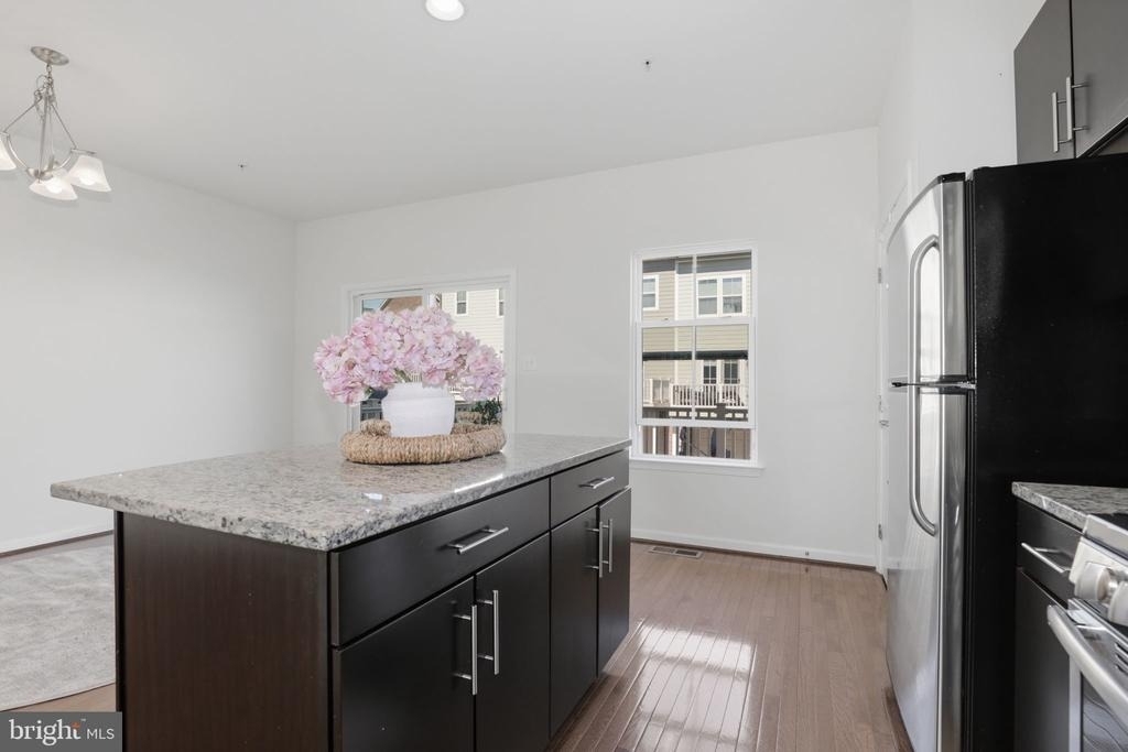 3550 Sprigg Street S - Photo 10