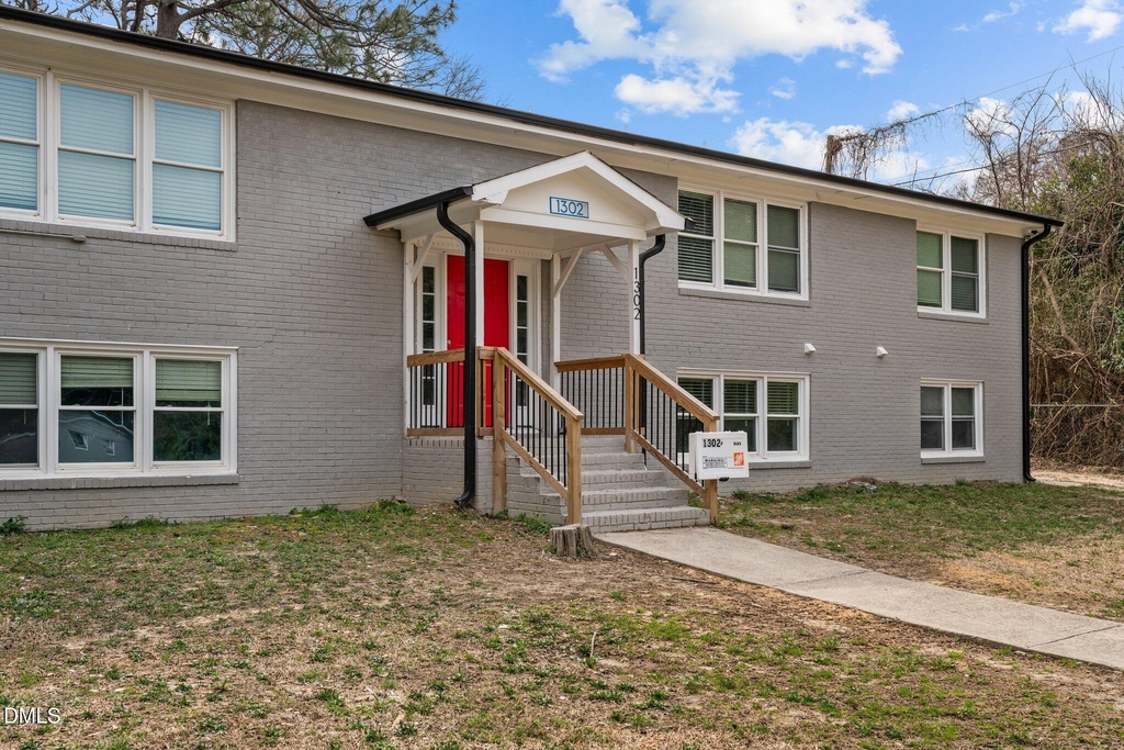 1302 King Street - Photo 1