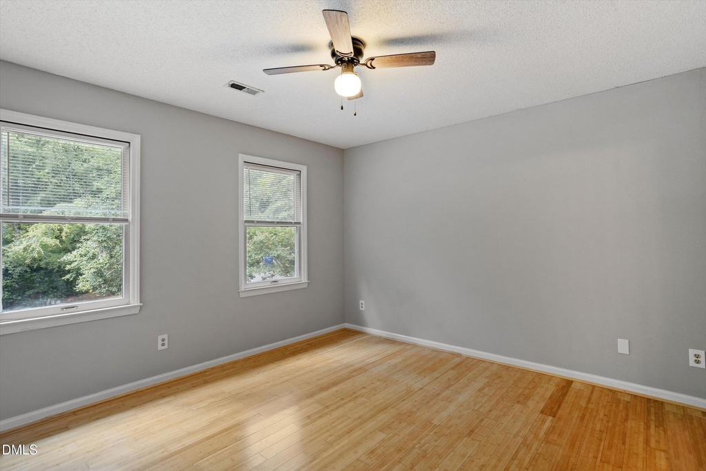 827a Edwards Street - Photo 18