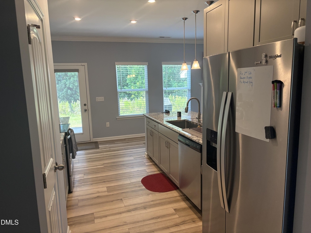 132 Lexington Drive - Photo 6