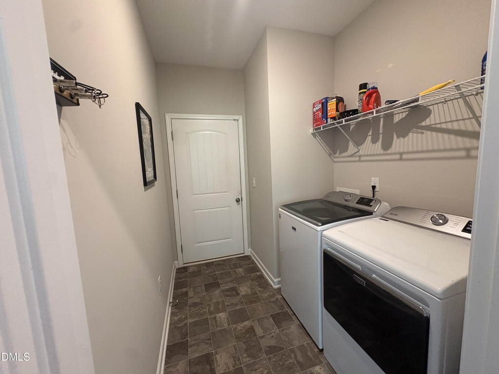 132 Lexington Drive - Photo 14