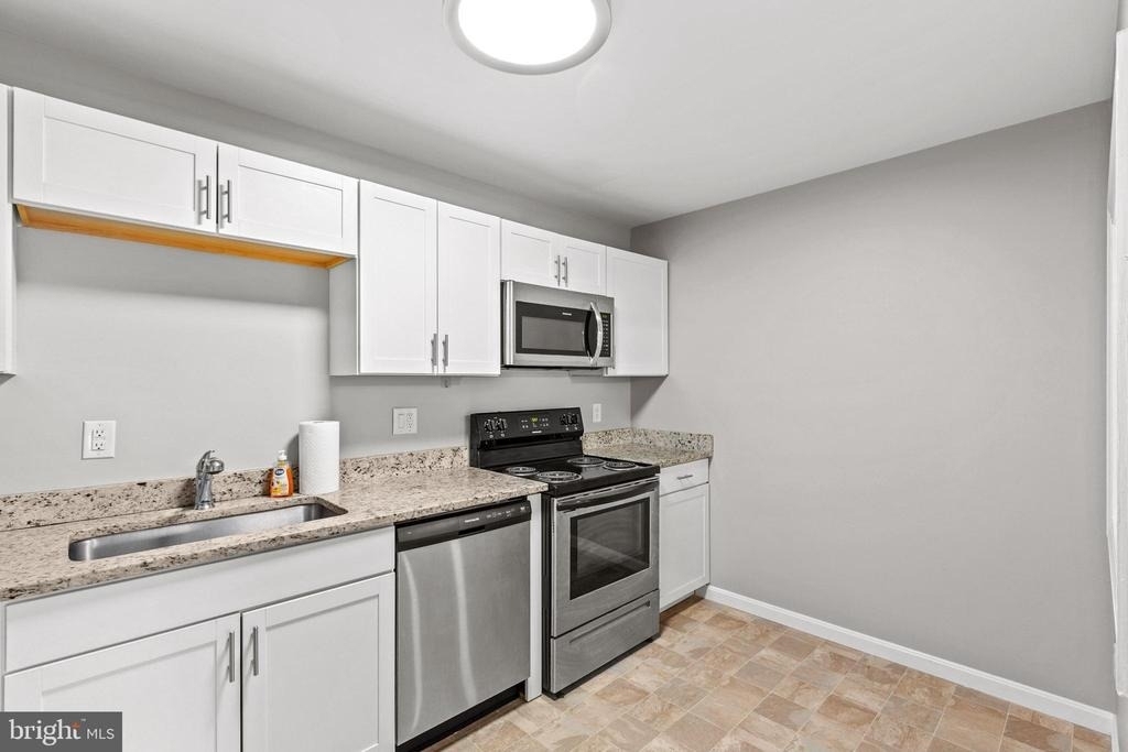 4554 Ryan Place - Photo 14