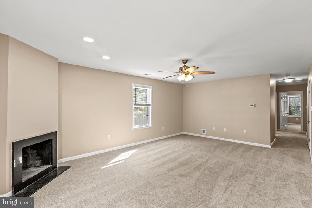 4554 Ryan Place - Photo 7
