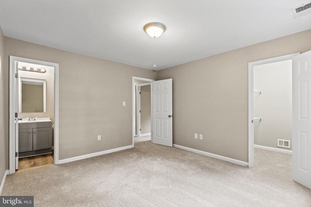 4554 Ryan Place - Photo 22