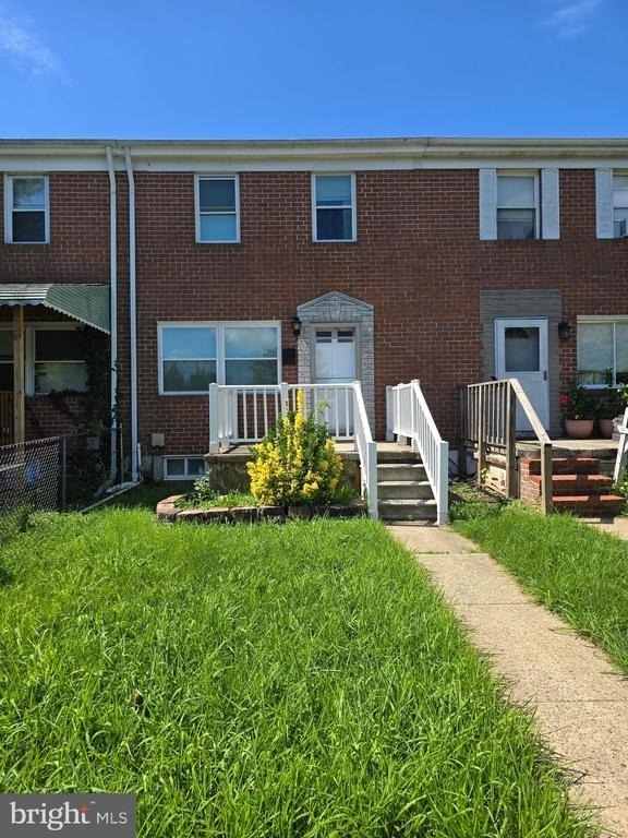 712 Mansfield Road - Photo 0