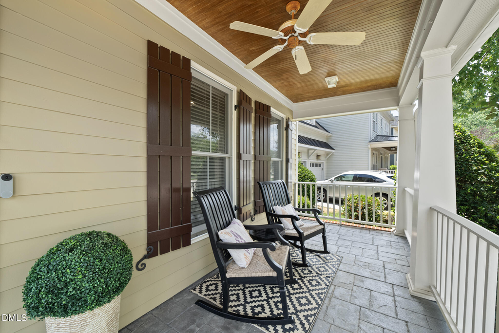 5609 Cary Glen Boulevard - Photo 3