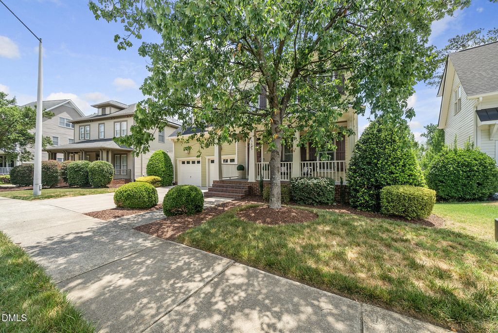 5609 Cary Glen Boulevard - Photo 1