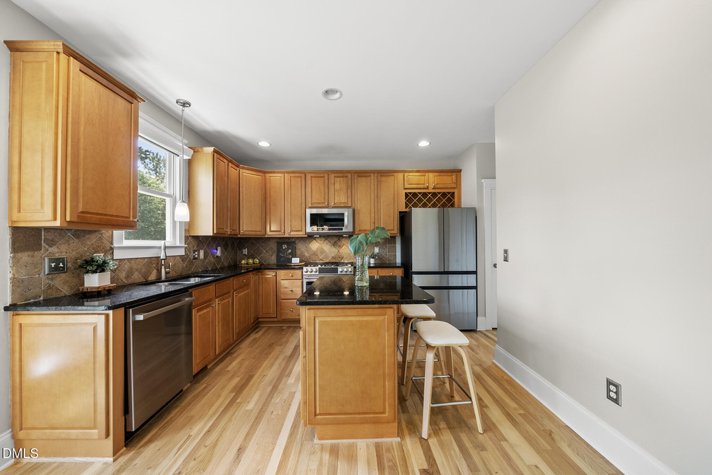 5609 Cary Glen Boulevard - Photo 6