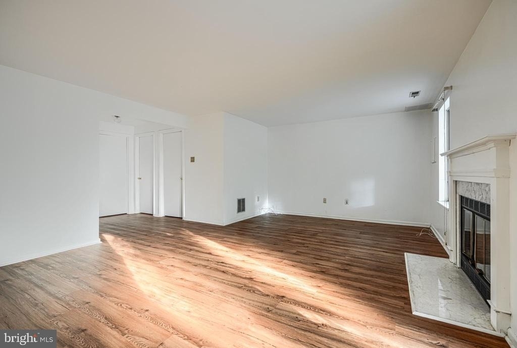 8 Lambeth Bridge Court - Photo 10
