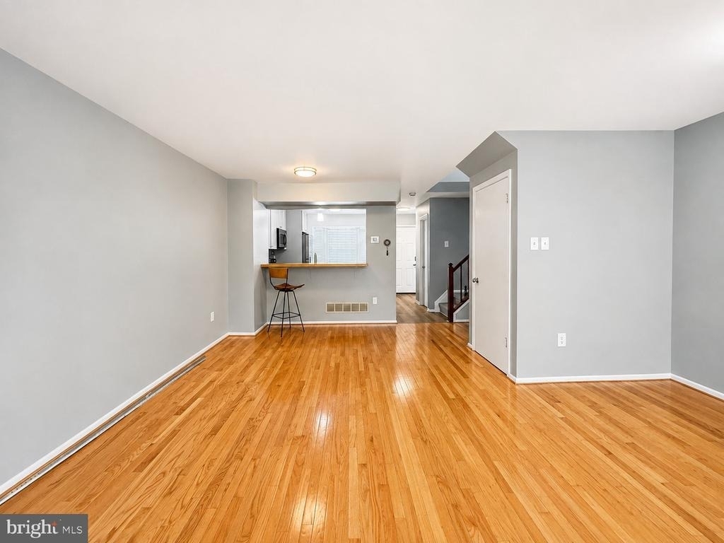 3811 Glenview Terrace - Photo 4