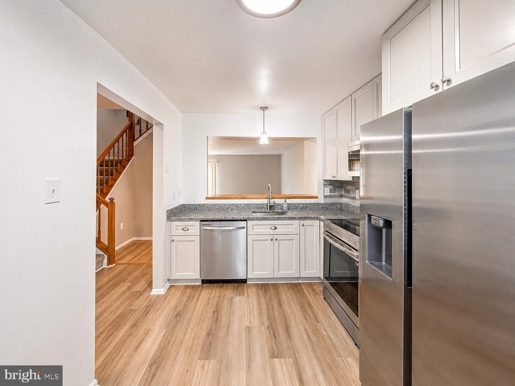 3811 Glenview Terrace - Photo 6