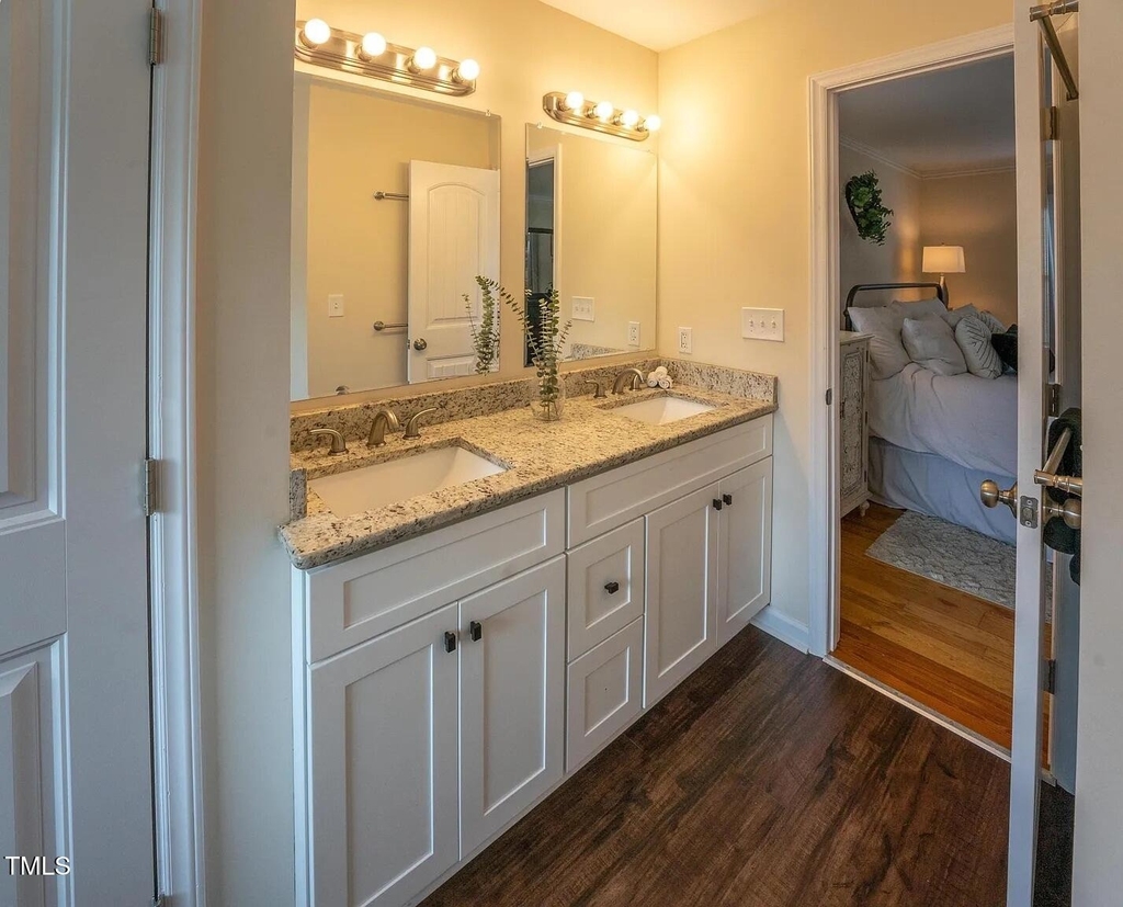4312 Dyer Court - Photo 11