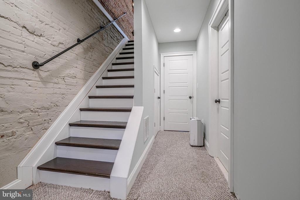 631 S Eaton Street - Photo 14