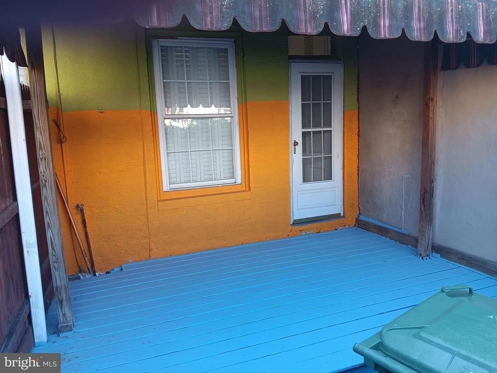 1340 Sargeant Street - Photo 10