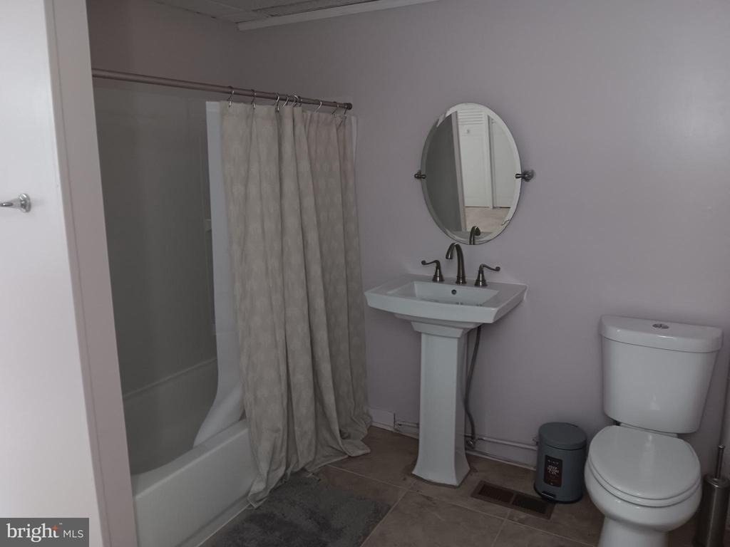 1340 Sargeant Street - Photo 14