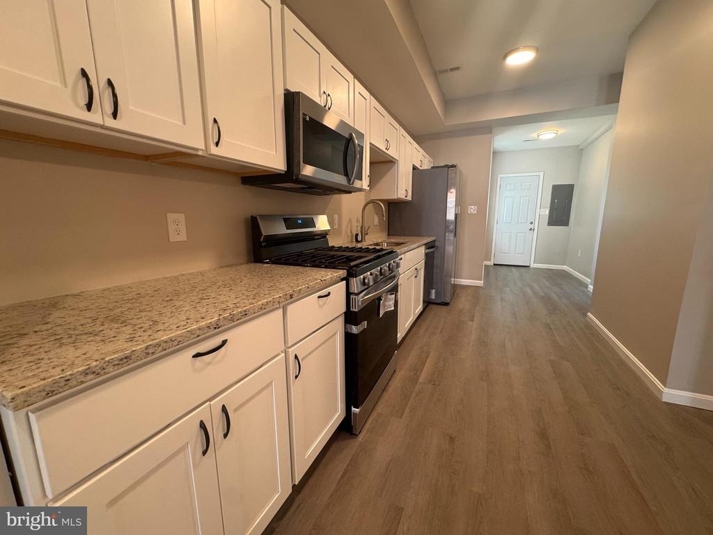 827 Harlem Avenue - Photo 1