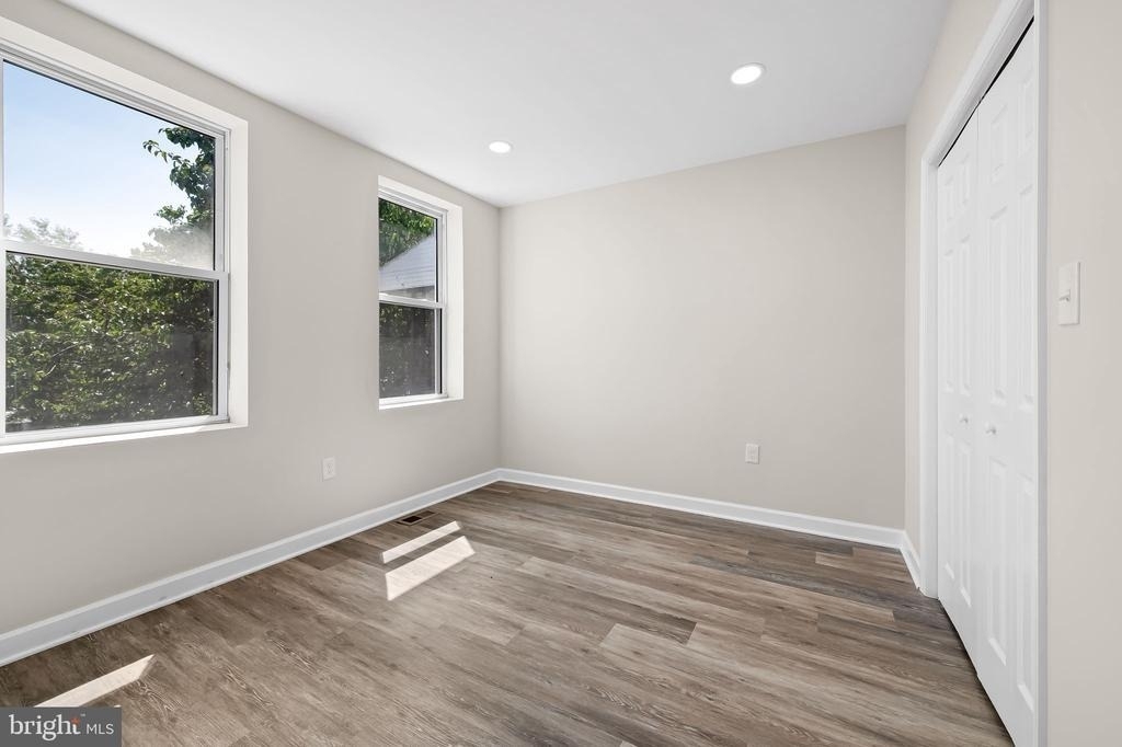 2011 E 30th Street - Photo 17