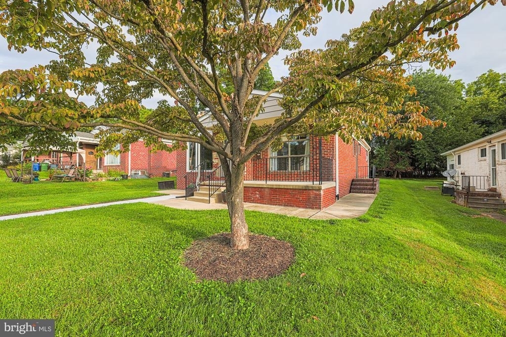 2804 Hanson Avenue - Photo 2