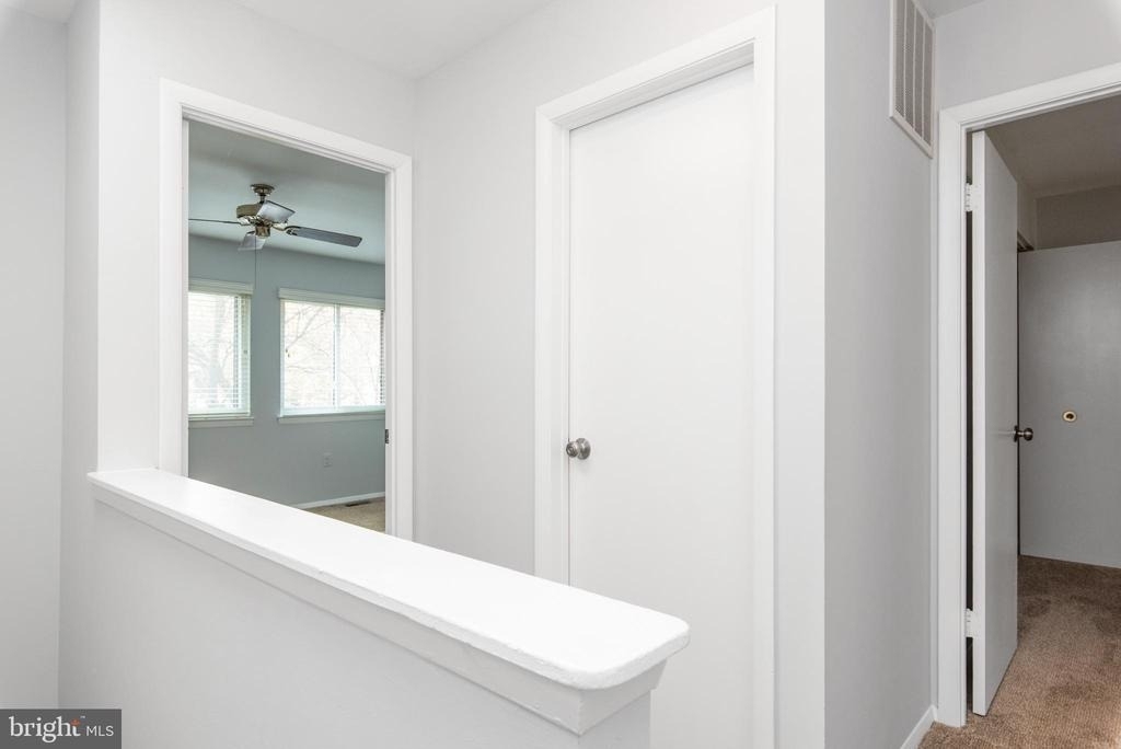 1225 Driftwood Court - Photo 5