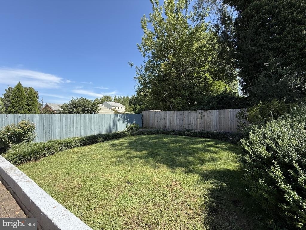 31 E 6th Street - Photo 11