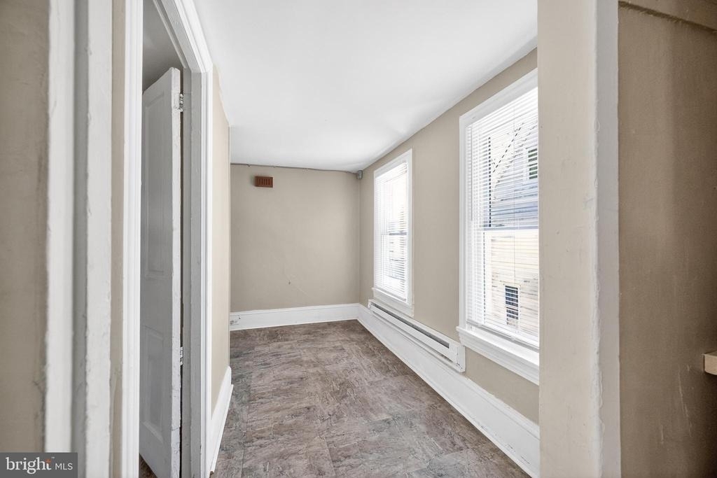 40 S Governors Avenue - Photo 18