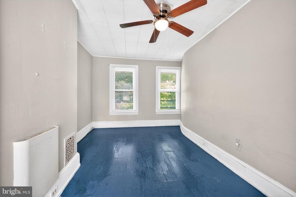 40 S Governors Avenue - Photo 8