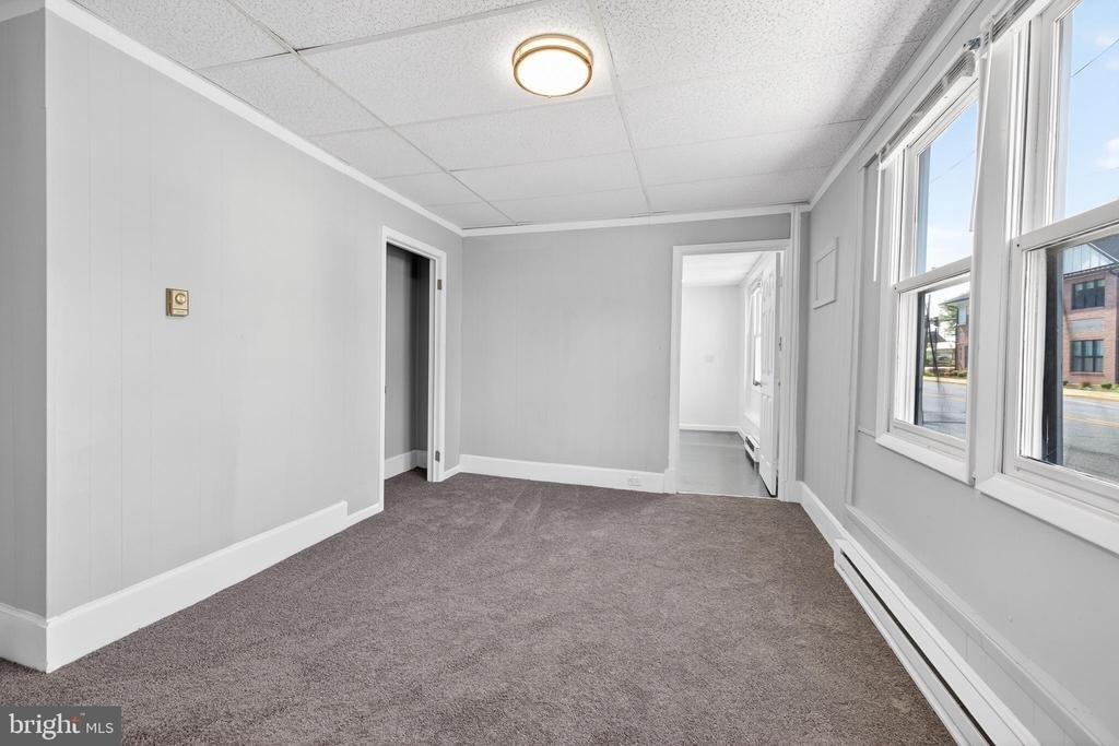 214 W Division Street - Photo 6