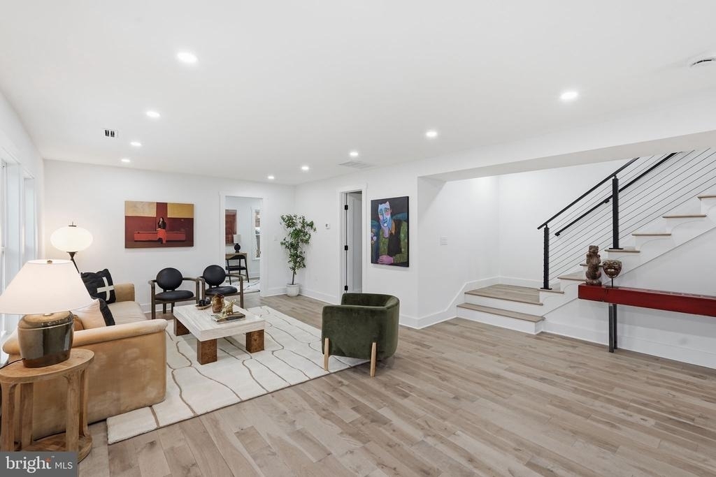 1355 Longfellow Street Nw - Photo 35
