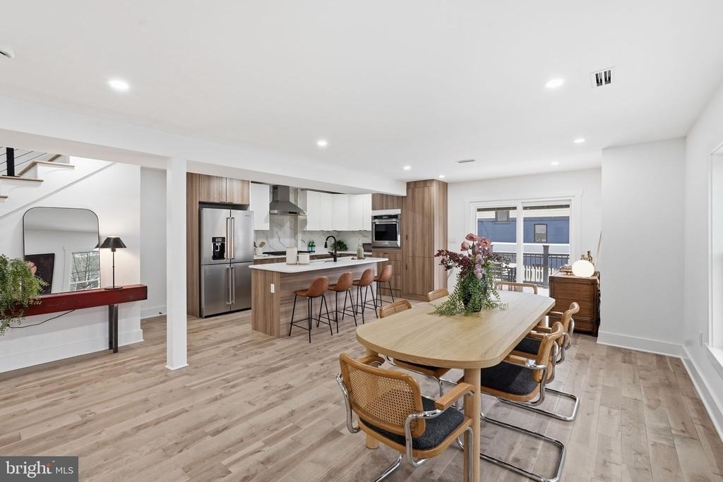 1355 Longfellow Street Nw - Photo 3