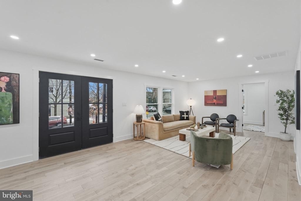 1355 Longfellow Street Nw - Photo 1