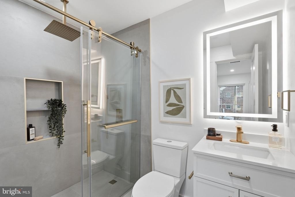 1355 Longfellow Street Nw - Photo 29