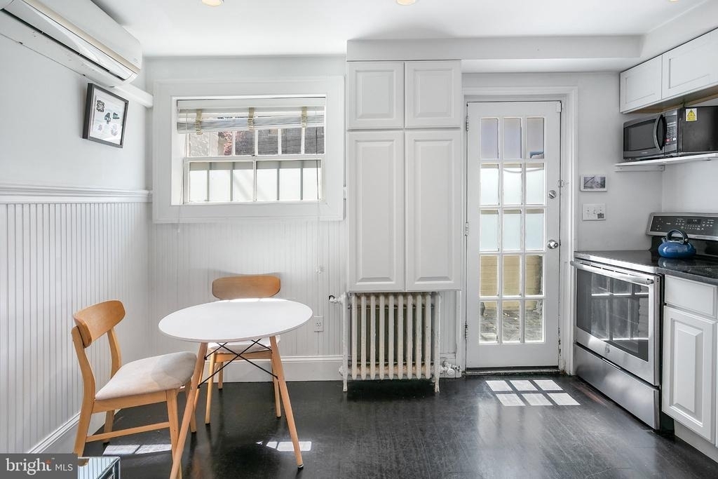 1832 Corcoran Street Nw - Photo 1