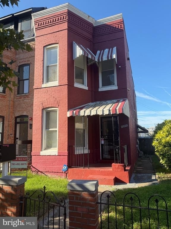 1249 Morse Street Ne - Photo 1