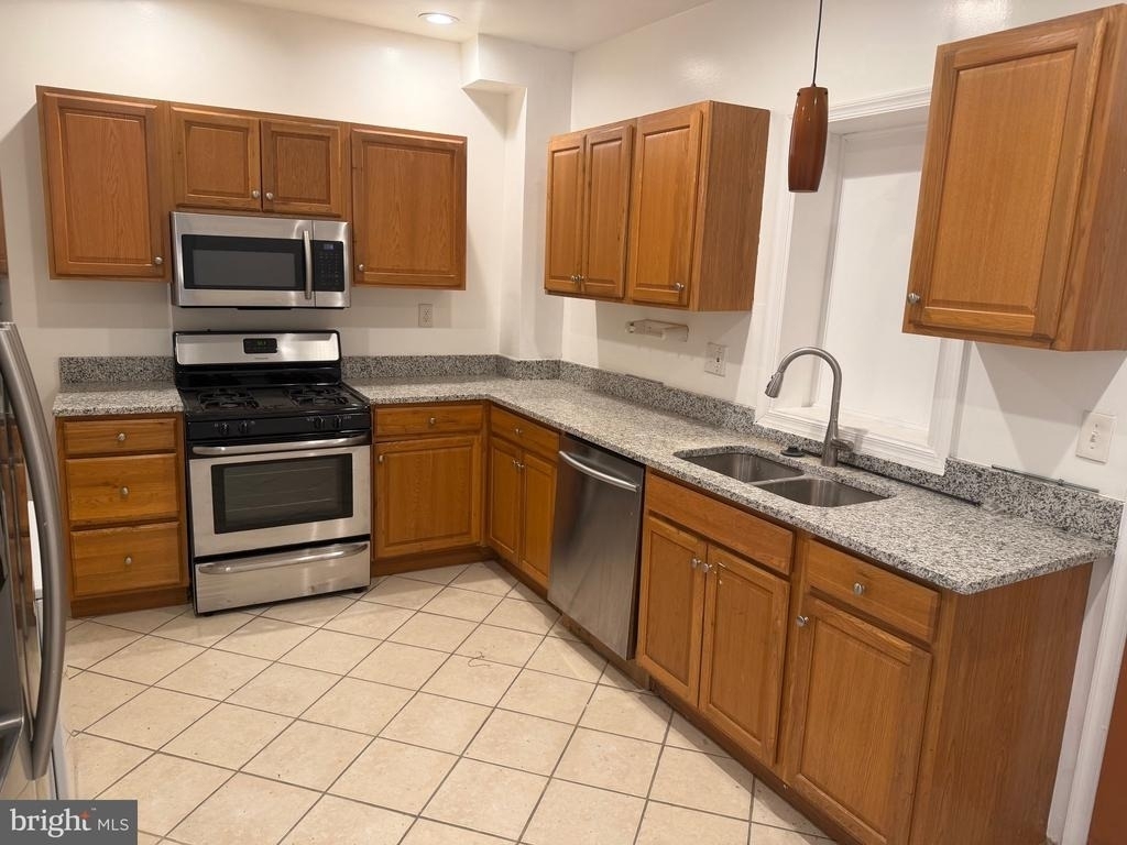1249 Morse Street Ne - Photo 8