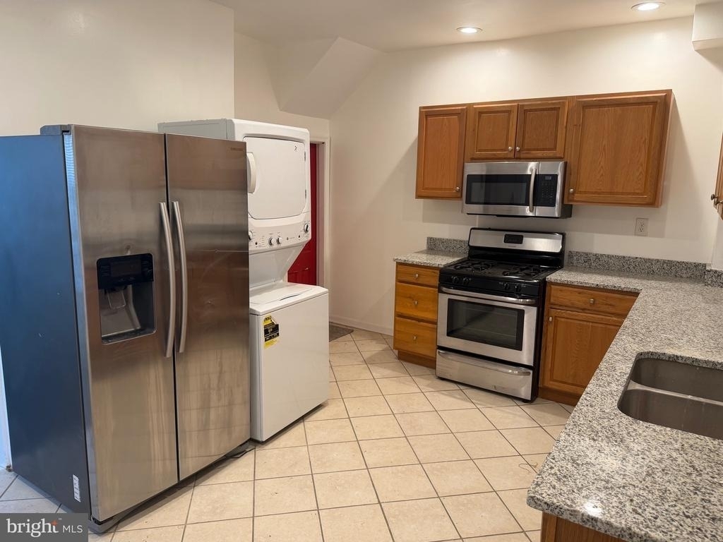1249 Morse Street Ne - Photo 9